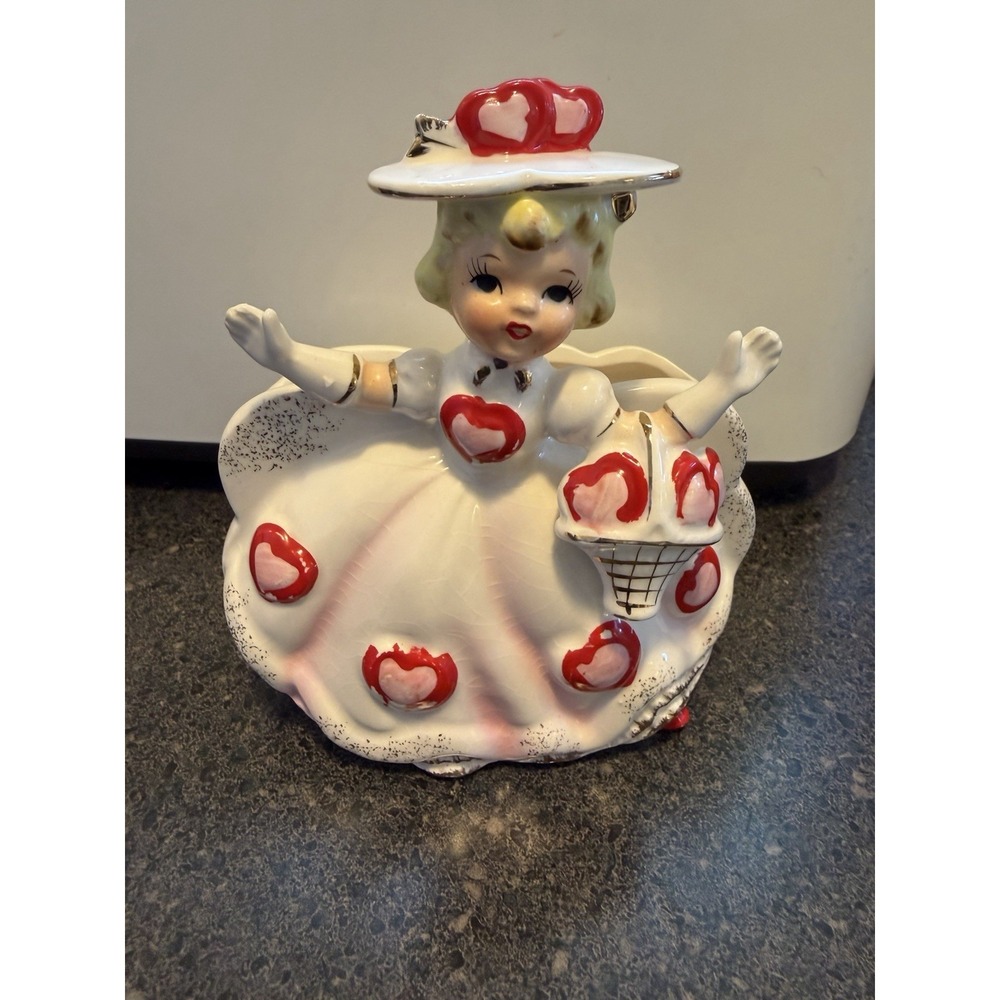 Relpo Valentine Day Planter Girl  Heart  Whimsy Core 1655 Kitsch Retro HTF VTG